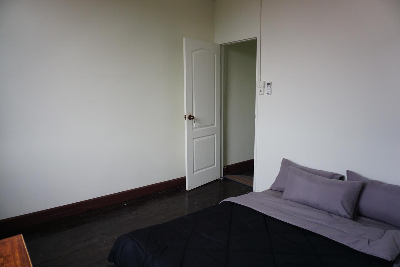 Sla Bar N'Bed Vandrerhjem Bangkok Eksteriør bilde