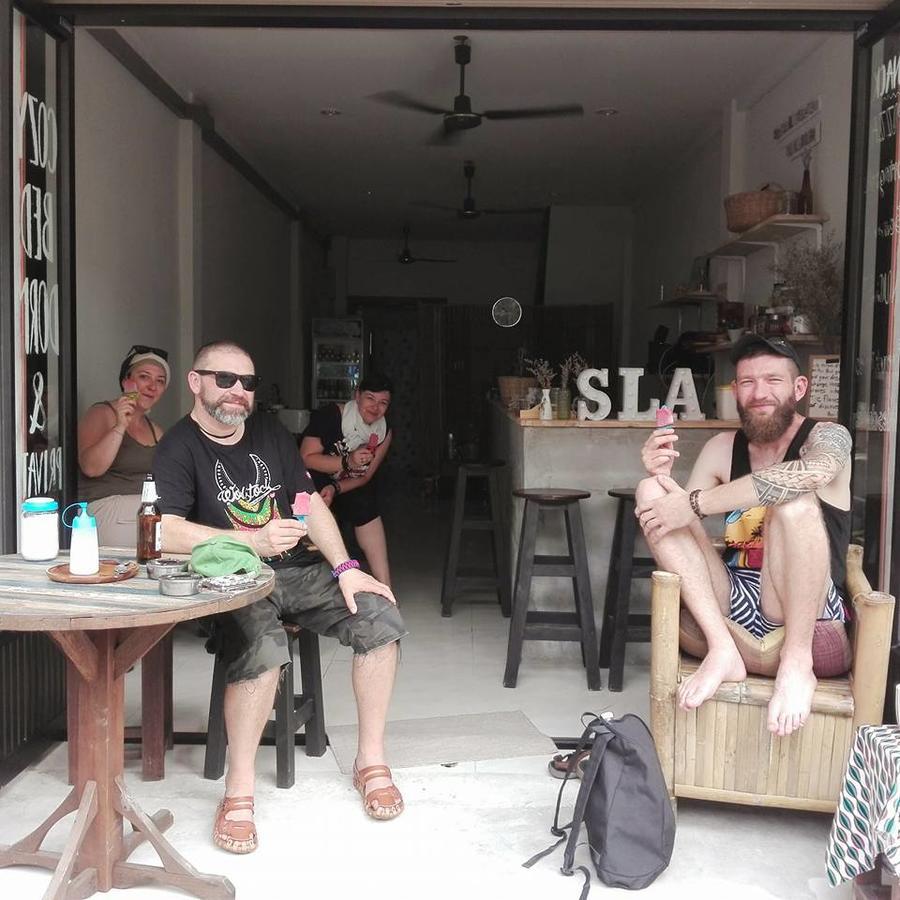 Sla Bar N'Bed Vandrerhjem Bangkok Eksteriør bilde