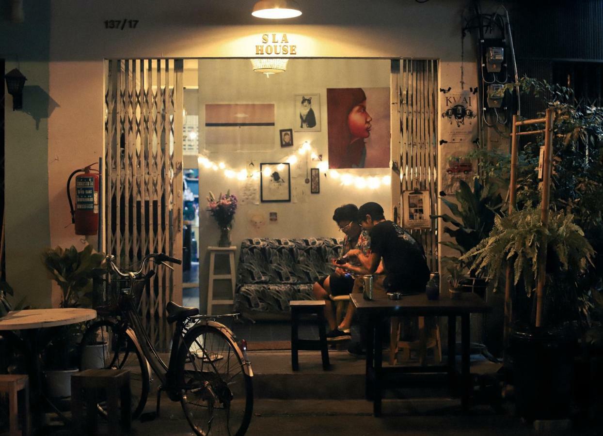 Sla Bar N'Bed Vandrerhjem Bangkok Eksteriør bilde